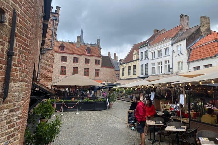 Escape the City: Brugge City Walk With Puzzles photo 3