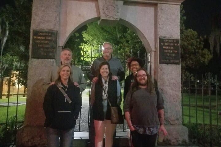 Savannah Haunted Hot Spots: Ghost Hunters’ Guided Night Walk in the Historic District