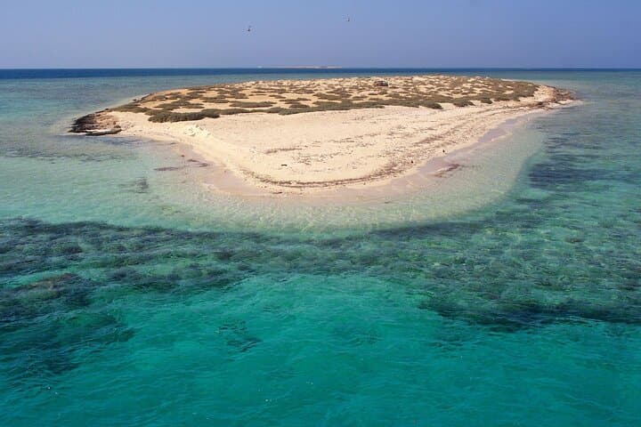 Full-Day Snorkeling Trip to Hamata & Qulaan Islands from Marsa Alam photo 3