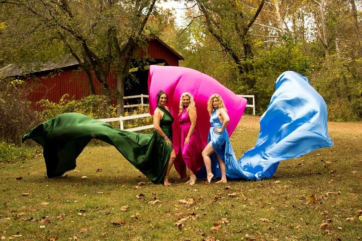 Flying Dress Photo Session in St. Louis — Forest Park, Winery & Covered Bridge photo 5