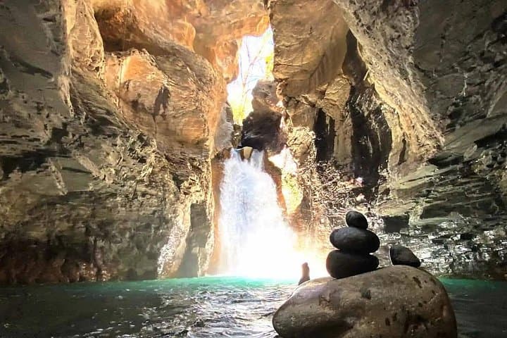 La Leona Waterfall Hike from Tamarindo: Rainforest Crossings, Cascades & Casado Lunch photo 3