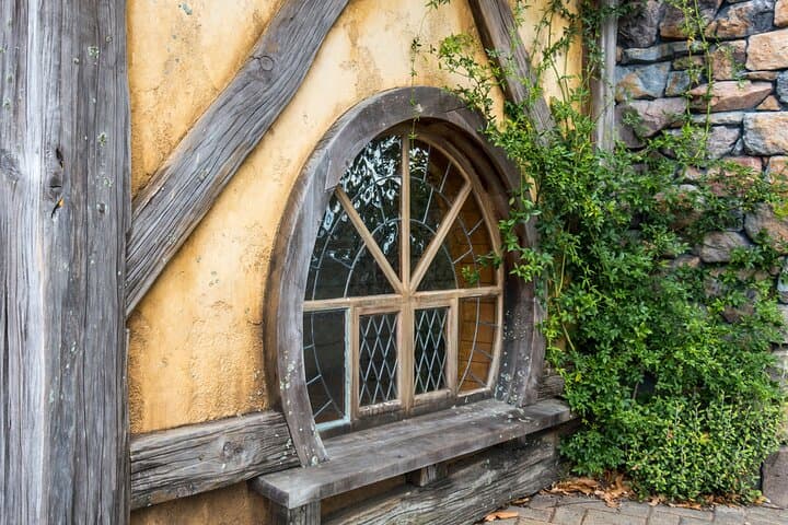 Private Hobbiton Movie Set Tour from Tauranga — Day-Trip Guide photo 2
