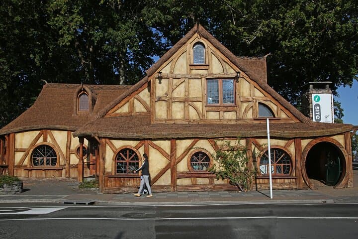 Private Hobbiton Movie Set Tour from Tauranga — Day-Trip Guide photo 5