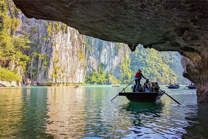 Ha Long Bay Day Cruise: Kayak, Swim, Titov View & Onboard Jacuzzi photo 6