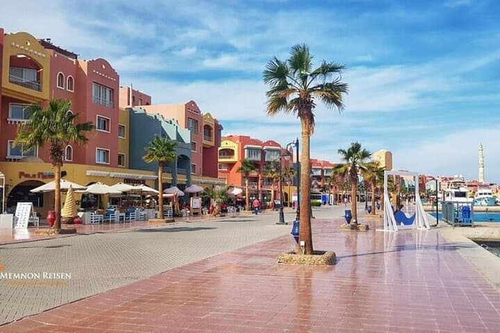 Hurghada City Tour and Shopping: Grand Mosque, Marina & Bazaar Highlights photo 4