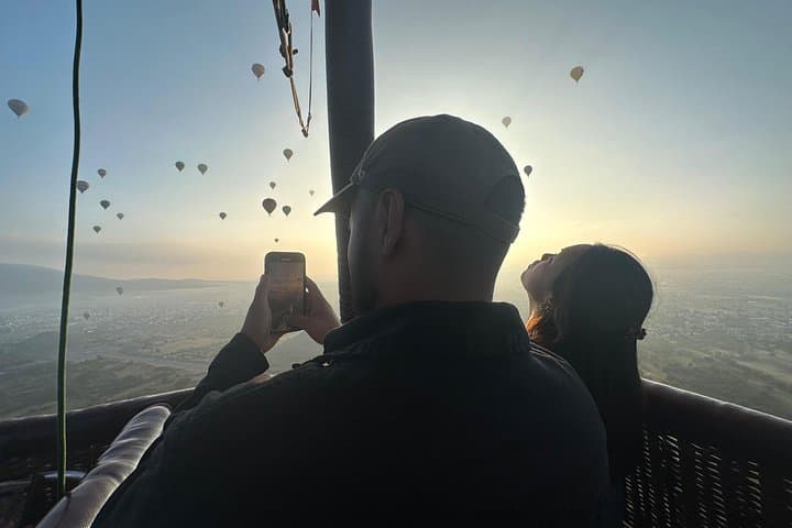 Sunrise Hot Air Balloon Ride Over Teotihuacan — Flight Above the Pyramids photo 1
