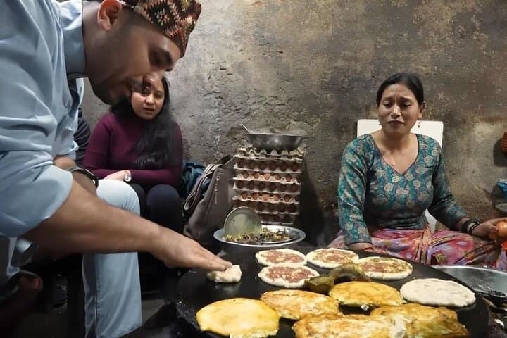 Kathmandu Food Crawl & Market Tour: Thamel to Ason Street-Food Experience