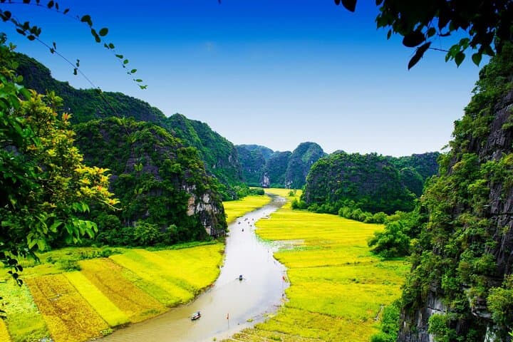 Three-Day Luxury: Ninh Binh to Ha Long Bay Cruise, Caves & Cycling Escape photo 1