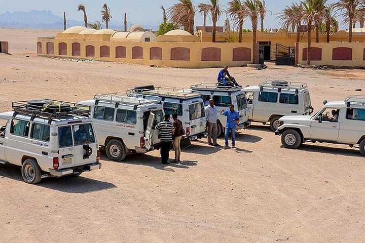 Hurghada Jeep Desert Safari: 6-Hour Dune-Bashing, Bedouin Dinner & Stargazing photo 4