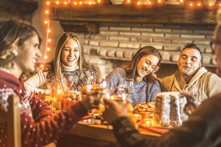 Trappers' Snowshoe Evening & Mountain Dinner in Chamonix