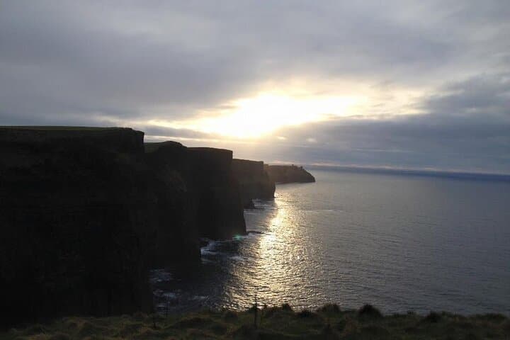 London to Dublin & Cliffs of Moher: 4-Day Rail and Ferry Slow-Travel Tour photo 3