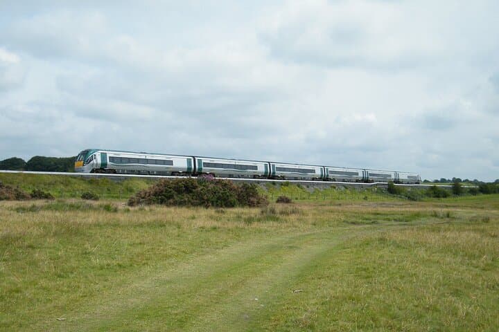 London to Dublin & Cliffs of Moher: 4-Day Rail and Ferry Slow-Travel Tour photo 4