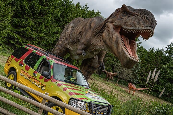 hoo-zoo-and-dinosaur-world-telford-full-day-wildlife-and-dinosaur-experience photo 2