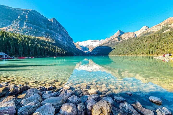 One-Day Banff and Yoho National Park Tour: Lake Louise, Moraine Lake, Johnston Canyon & Emerald Lake photo 5