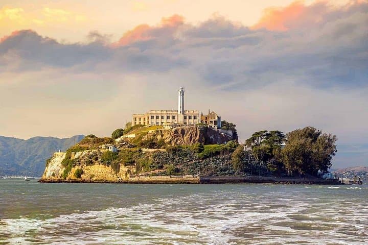 Alcatraz Island and Muir Woods: San Francisco Ferry & Guided Redwood Walk photo 1