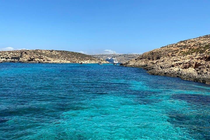 Private Boat Trip to Comino: Blue Lagoon, Crystal Lagoon & Cave Caves (3 hrs) photo 5
