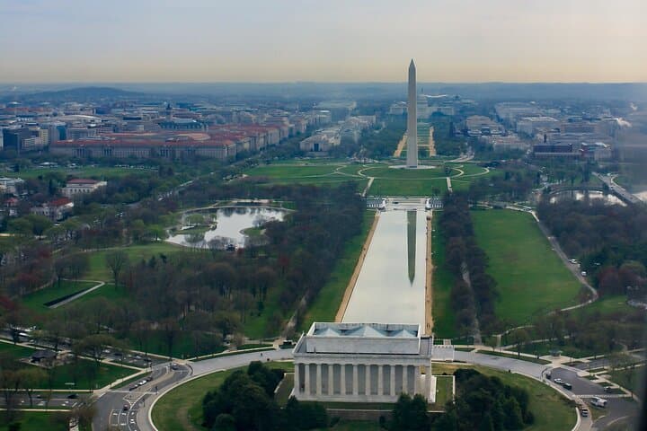 Private Washington DC Day Tour from New York: Luxury Drive with Official Guide photo 2