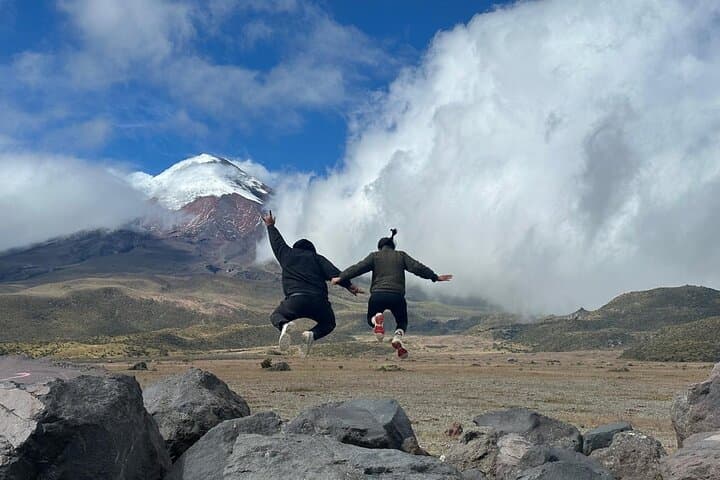 Cotopaxi Day Trip: Hike to José Ribas Refuge & Panoramic Andean Views photo 5