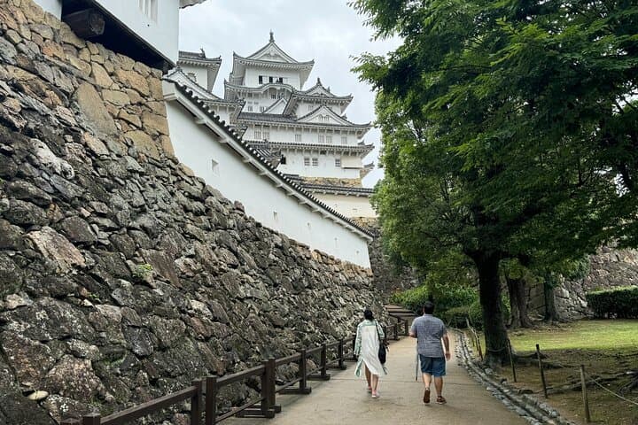 Explore Himeji Castle: Complete Guided Walk of Japan’s White Heron Fortress photo 4