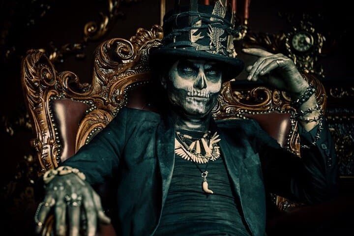 Woodstock Witching Hour: Haunted Walking Tour of Downtown Woodstock