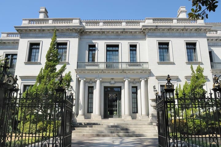 Behind the Scenes Movie Tour: Midnight in the Garden of Good and Evil — Savannah Walking Experience photo 4
