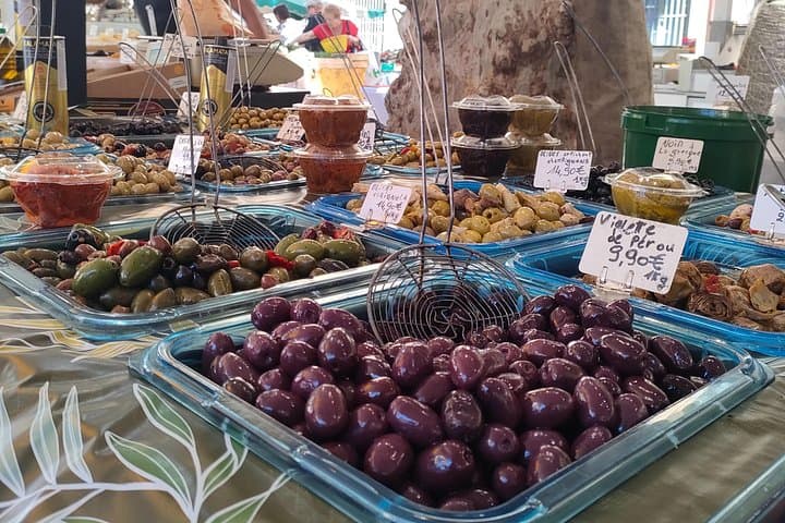 Gourmet Walk Through Aix-en-Provence: Market Tastings & Hidden-City Bites