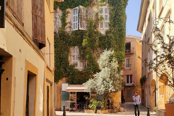Gourmet Walk Through Aix-en-Provence: Market Tastings & Hidden-City Bites photo 4