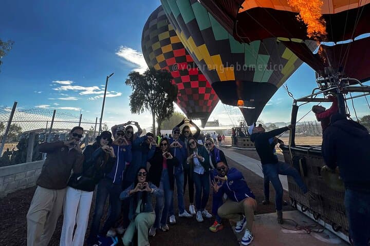 Sunrise Hot Air Balloon Flight Over Teotihuacán Pyramids photo 6