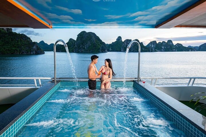 Halong Bay Carnival Cruise: Kayaking, Sung Sot Cave & Sunset Party photo 3