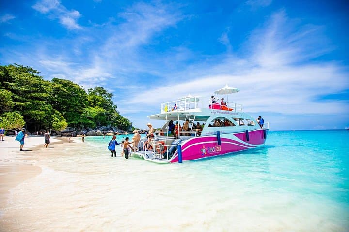 Similan Islands Luxury Snorkeling Day Trip from Khao Lak — Speedboat Snorkel & Sailing Rock View