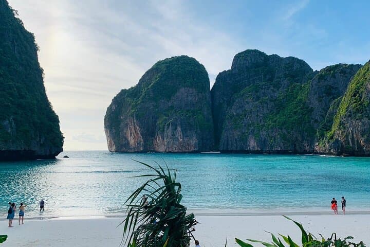Lazy Day Phi Phi Sunset Speedboat Tour from Phuket — Maya Bay & Pileh Lagoon