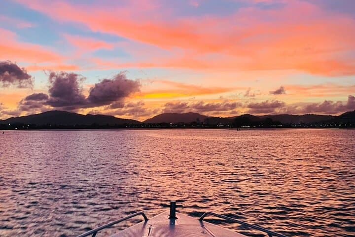 Lazy Day Phi Phi Sunset Speedboat Tour from Phuket — Maya Bay & Pileh Lagoon photo 6