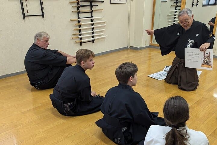 Iaido with a 9th‑Dan Master: Samurai Sword Training in Shinjuku photo 2