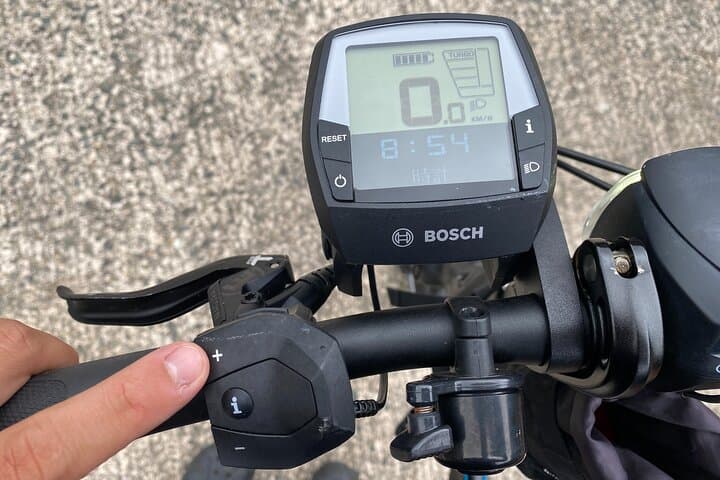 Kyoto E-Bike Rental: Explore the City on a Tern Vektron (60 km Range) photo 5