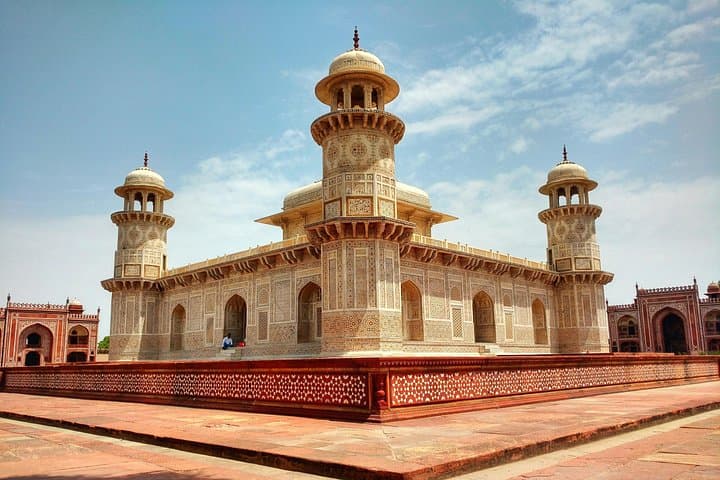 Private Taj Mahal Day Tour From Delhi: Sunrise Visit & Agra Fort photo 4