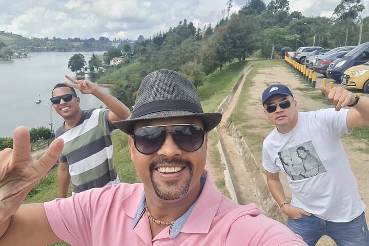 Private Full-Day Guatapé Tour from Medellín — Piedra del Peñol, Colorful Streets & Lake Activities