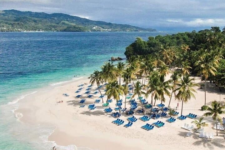 Full-Day Isla Saona Catamaran Tour from Punta Cana photo 3