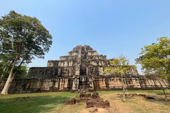 Koh Ker and Beng Mealea Day Tour from Siem Reap — Pyramid Temple & Jungle Ruins photo 4