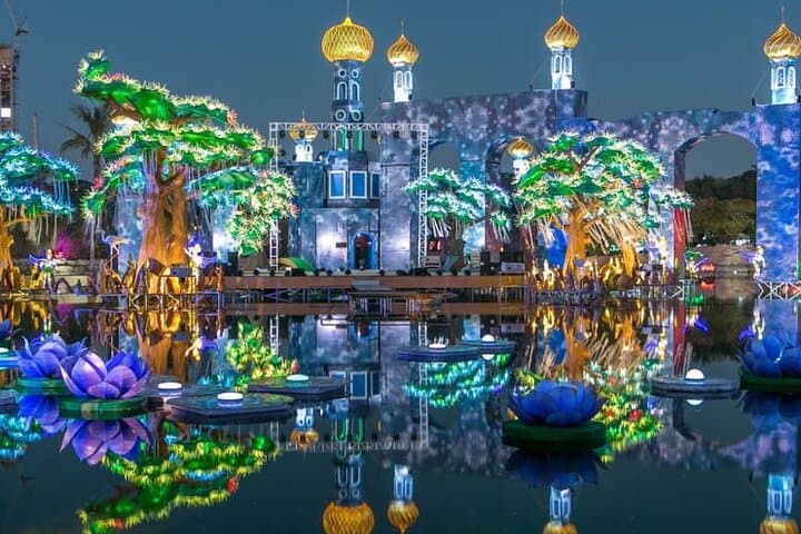 Dubai Garden Glow: Nighttime LED Light & Dinosaur Park at Zabeel Park