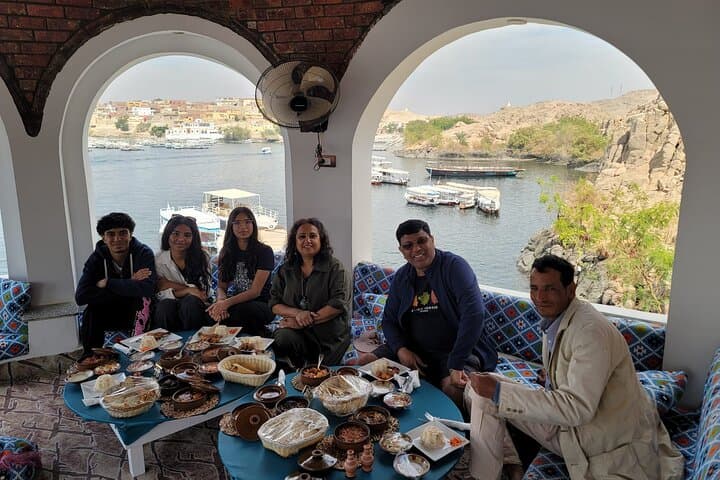 Private Day Tour to Abu Simbel Temples from Aswan — Guided Visit with Hotel Transfer