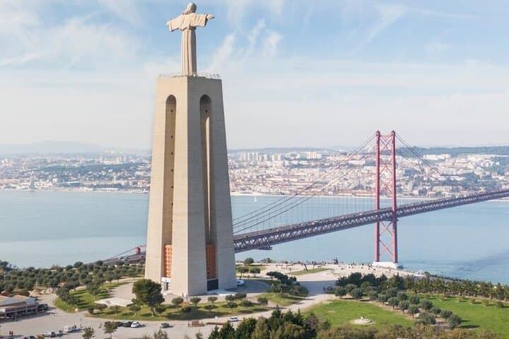 3-Day Sintra, Lisbon & Setúbal Adventure: Palaces, Coast & Serra da Arrábida