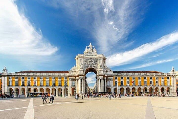3-Day Sintra, Lisbon & Setúbal Adventure: Palaces, Coast & Serra da Arrábida photo 3