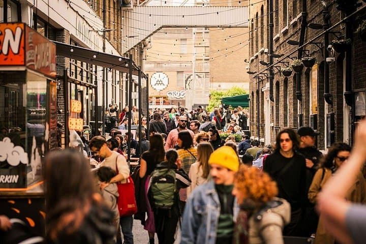 Authentic London Sunday Markets Walking Tour: Broadway, Columbia Road & Brick Lane photo 4