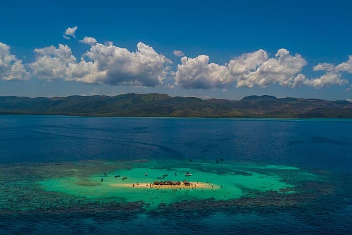 Cayo Arena Day Trip: Snorkel the Coral Sands from Puerto Plata