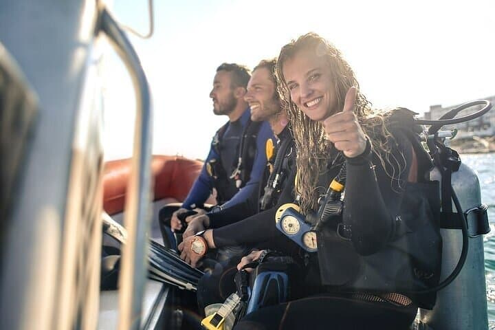 Kauai Exclusive Morning Scuba Charter: Advanced South Shore Dives photo 5