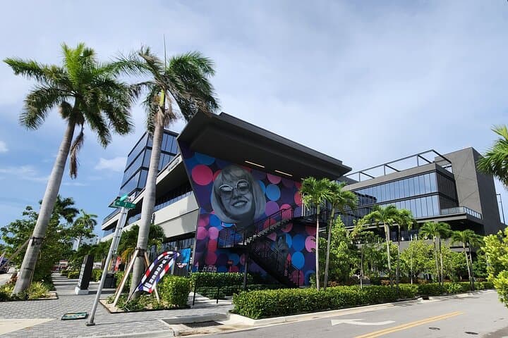 Atlantic Village Walking Food Tour Hallandale Beach: Best Eats & Local Flavors photo 4