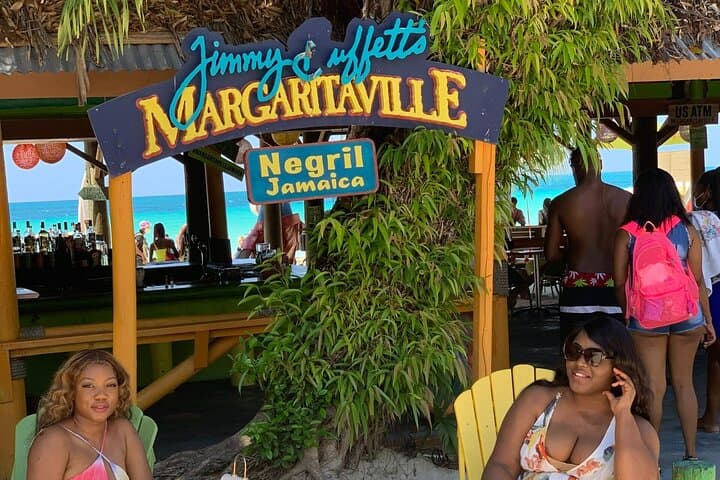 Experience the Magic of Negril: Seven Mile Beach and Rick's Cafe Adventure photo 2