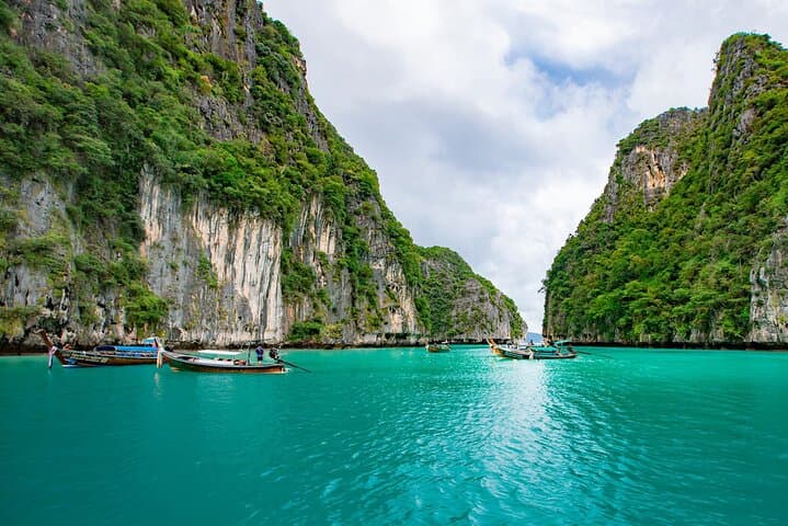 Phi Phi Speedboat Island Hopping: Bamboo Island, Maya Bay & Pileh Lagoon Day Trip photo 2