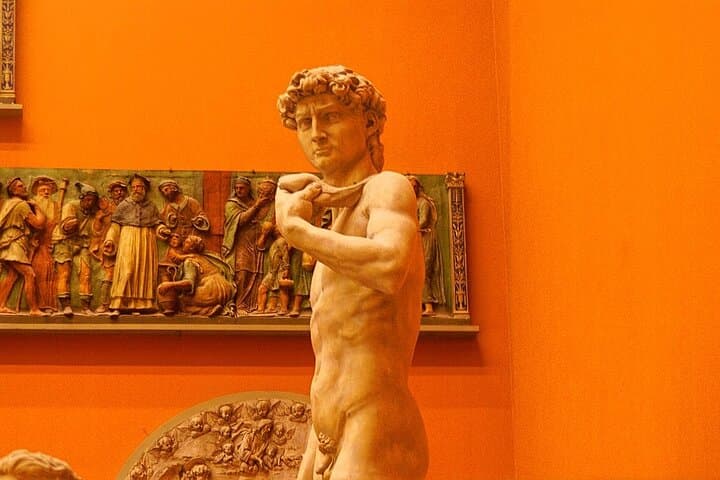 Private Victoria and Albert Museum Highlights Tour: Insider Access to Art & Design photo 2
