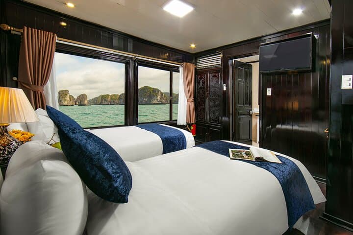 Boutique Overnight Cruise: Halong Bay 2-Day, 1-Night Experience photo 4